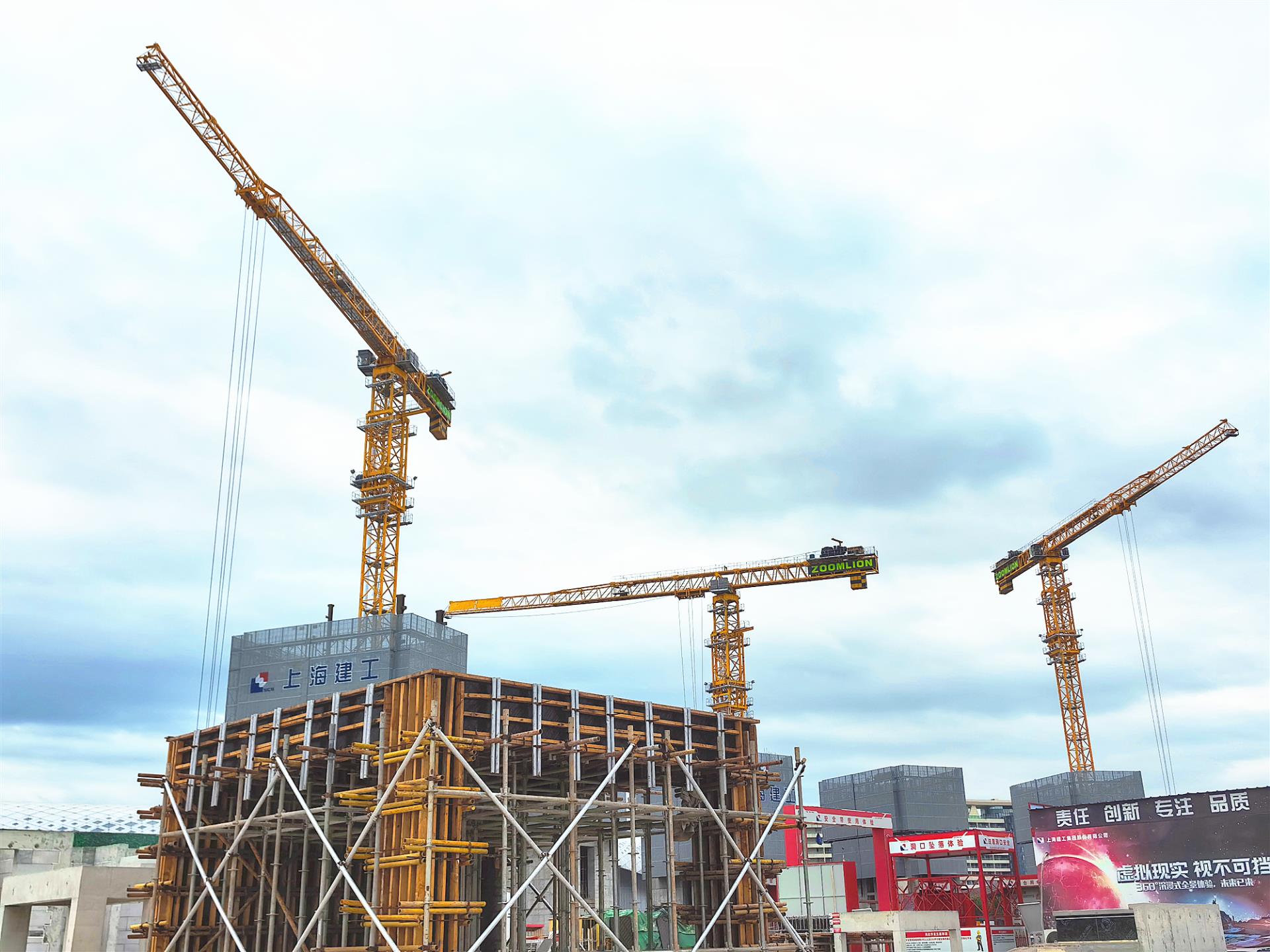 世界杯投注-世界杯足球投注平台 世界杯投注平台支持全程赛事竞猜,数据同步、赔率实时更新,是球迷畅玩世界杯足球投注的理想选择。